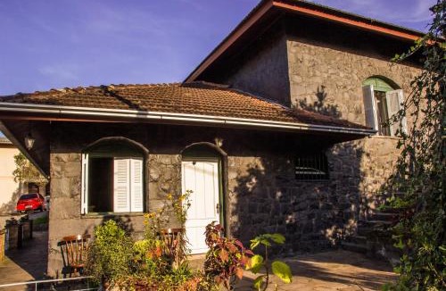 Caminhos da Eulalia House | Casa de Pedra - Vinícola Mena Kaho