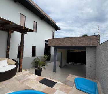 Rio Vermelho Norte House | Casa de Praia com Piscina