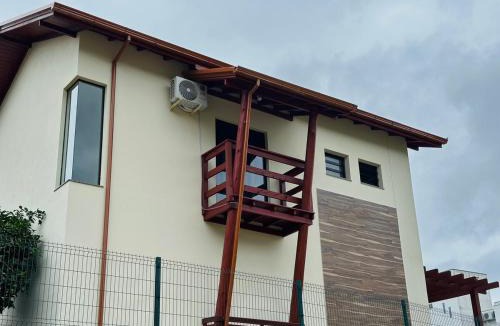 Gamboa House | Casa de Praia Completa 2min a pé da praia da Gamboa Garopaba