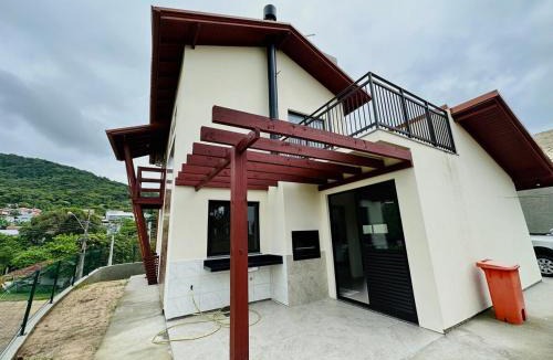 Gamboa House | Casa de Praia Completa 2min a pé da praia da Gamboa Garopaba
