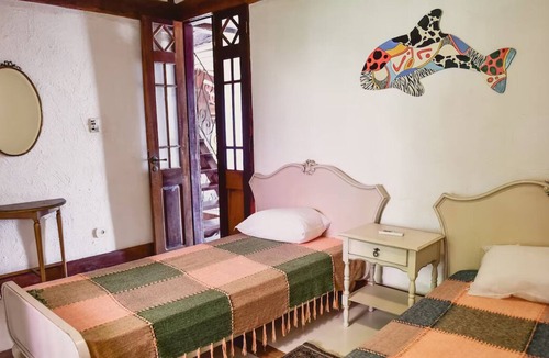 Ilhabela House | Casa de Praia em Condomínio Fechado com Churrasqueira e Piscina à Beira mar