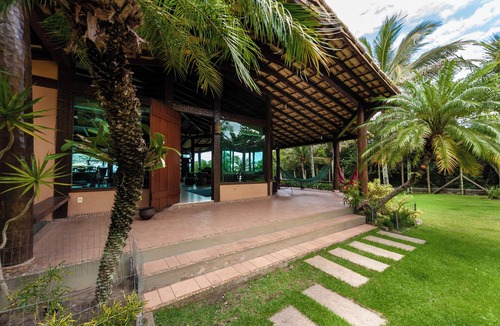Ubu House | Casa de Ubu
