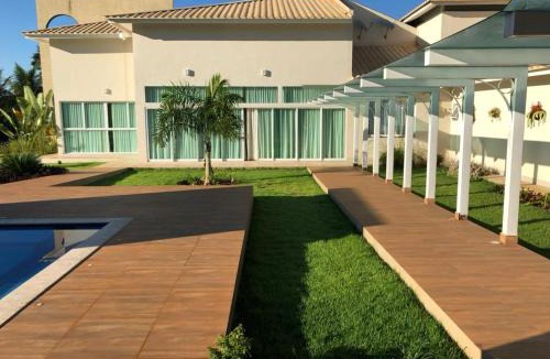 Santo Antonio de Goias House | Casa De Vidro
