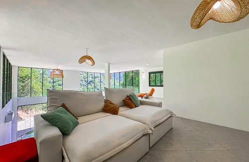 Teresopolis Villa | Casa de vidro com piscina e vista para o dedo de Duos
