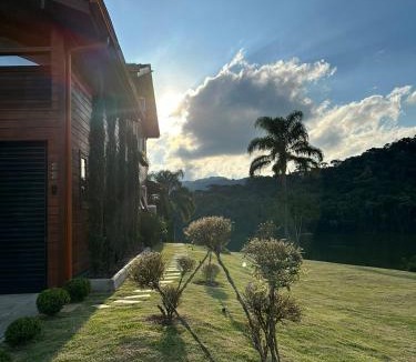 Rio dos Cedros House | Casa do Lago Pinhal