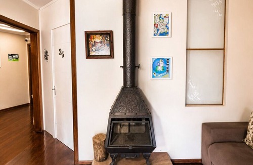 Sao Pelegrino House | Casa do Rogério Hostel - shopping