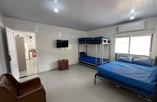 Pereque-Mirim Apartment | Casa e kitnets a 600 metros de 3 praias