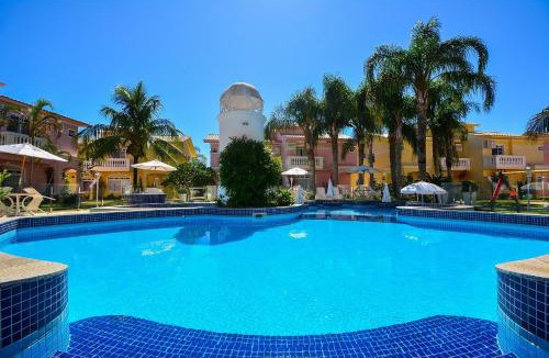 Governador Celso Ramos House | Casa Elegante a 100 m do Mar - Villa dos Açores