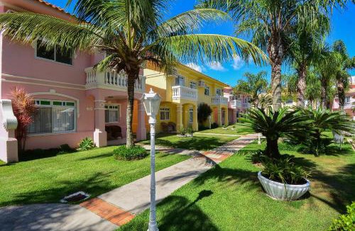 Governador Celso Ramos House | Casa Elegante a 100 m do Mar - Villa dos Açores