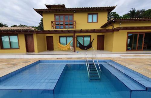 Brava House | Casa em Búzios de Família com Piscina Semi-Olímpica, Funcionária Inclusa e Campo de Futebol