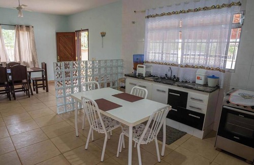 Iguape House | Casa em Barra do Ribeira com Acesso à Praia