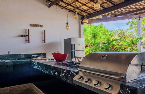 Itacimirim House | Casa em Camaçari próxima a praia com Piscina
