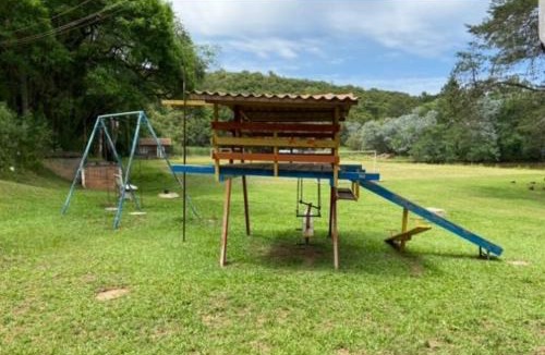 Lamenha Pequena Ski Chalet | Casa em Chácara Tijolinho a vista