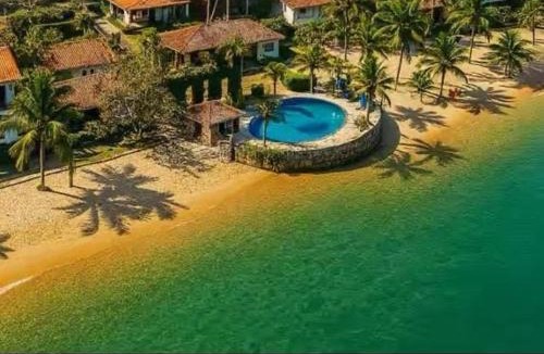 Itanema House | Casa em condomínio com praia particular