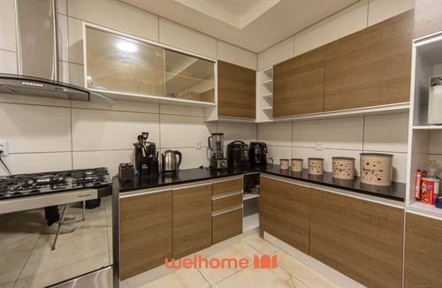 Loty House | Casa em Itanhaém com piscina e churrasqueira