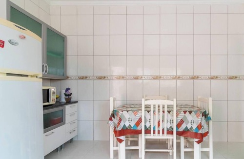Balneario Arpoador House | Casa em Peruíbe com Piscina e Churrasqueira