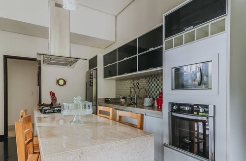 Boicucanga Beach House | Casa em São Sebastião com Piscina, Jacuzzi e Vista