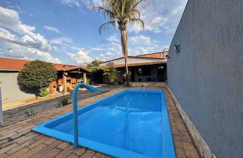 Santa Luzia House | Casa espaçosa com piscina e churrasqueir
