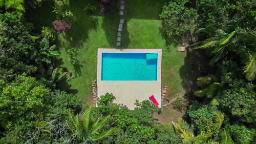 Carapicuiba House | Casa espaçosa com piscina ampla e churrasqueira perto de São Paulo