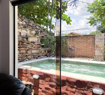 Asuncion House | Casa Eva, rústica y cálida familiar