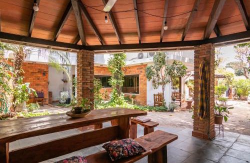 Asuncion House | Casa Eva, rústica y cálida familiar