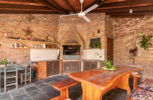 Asuncion House | Casa Eva, rústica y cálida familiar