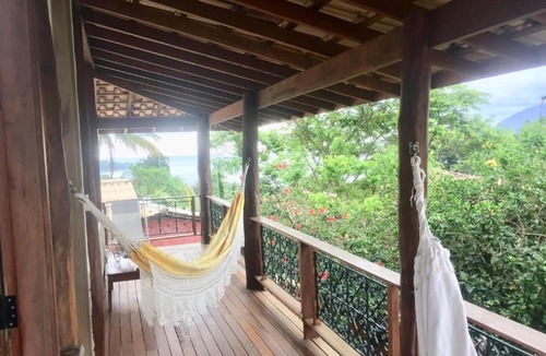 Feiticeira House | Casa Feiticeira