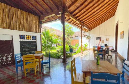 Granada House | Casa Gallo Pinto