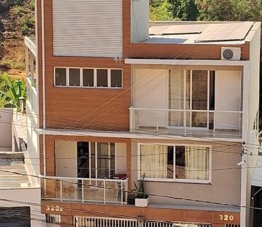 Fabricas Apartment | Casa grande com 3 suítes, piscina e área gourmet com churrasqueira