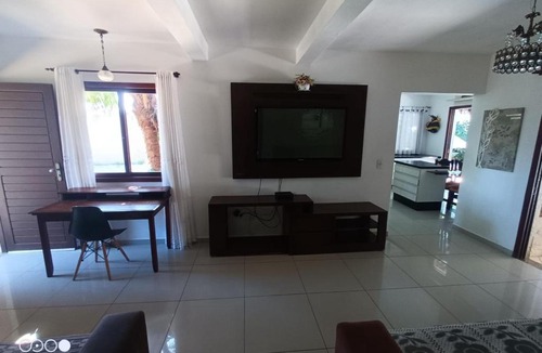 Campeche Sul House | Casa Grande com Piscina no Campeche!