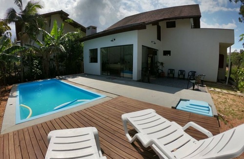Garopaba House | Casa Grande com Piscina Próximo ao mar na Praia da Ferrugem Garopaba SC
