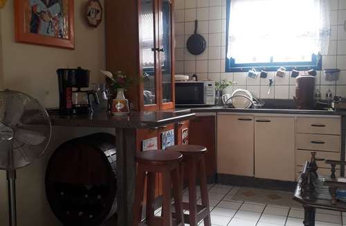 Vargem do Bom Jesus Hostel | Casa Hostel Mosaicos DyA