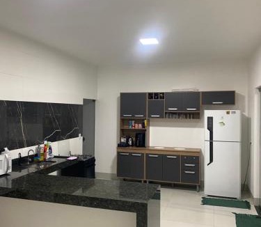 Senador Canedo House | Casa ideal para o moto gp na vila Galvão