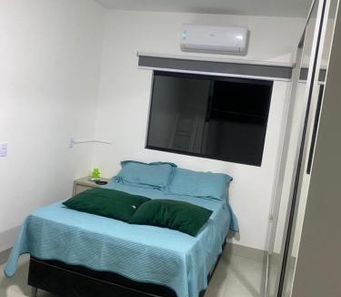 Senador Canedo House | Casa ideal para o moto gp na vila Galvão