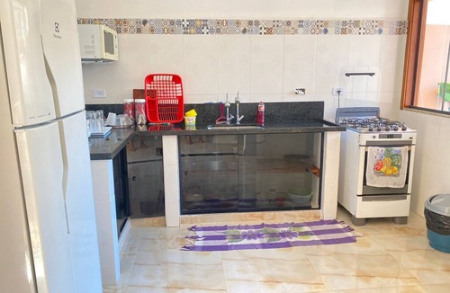 Jabaquara House | Casa Jabaquara Amar o Mar a 150 Metros da Praia. São 3 Suítes e Sala Ampla