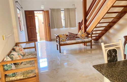 Jabaquara House | Casa Jabaquara Amar o Mar a 150 Metros da Praia. São 3 Suítes e Sala Ampla