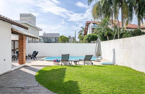Jurere Internacional House | Casa Jurere Internacional com 6 quartos e piscina, churrasqueira , 300m do mar