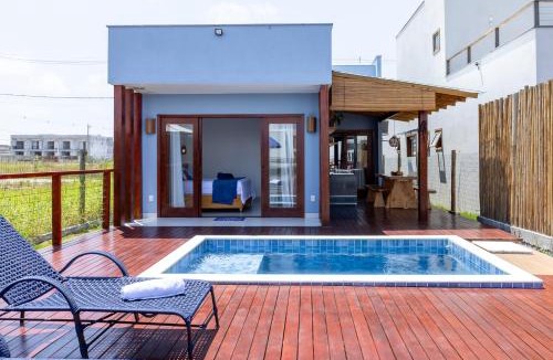Barra Grande House | Casa Luz da Lua - Barra Grande - Maraú - Piscina privativa com deck de madeira à beira do lago