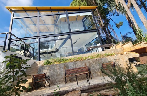 Serra Negra House | Casa Moderna Espetacular - 1km do Centro de Serra Negra