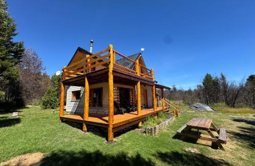 El Bolson Ski Chalet | Casa Mallin Azul