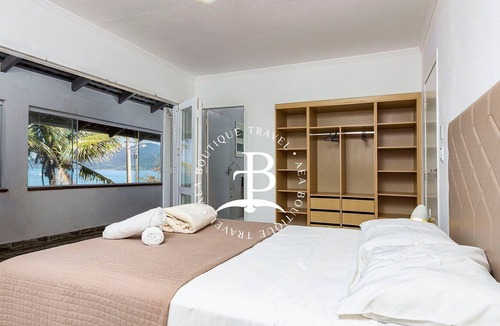 Morrinhos Villa | Casa Mare Right on the sand and 1 suite with sea view
