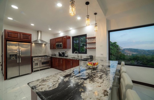 Jaco House | Casa Maverick