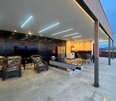 Cenaculo House | Casa moderna com a melhor vista