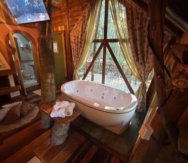 Imbuia Ski Chalet | Casa na Árvore