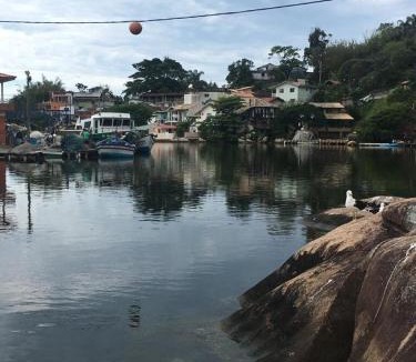 Florianopolis House | Casa no Canal com trapiche privativo com acesso à água