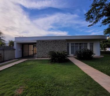 Campo Mourao House | Casa no centro!