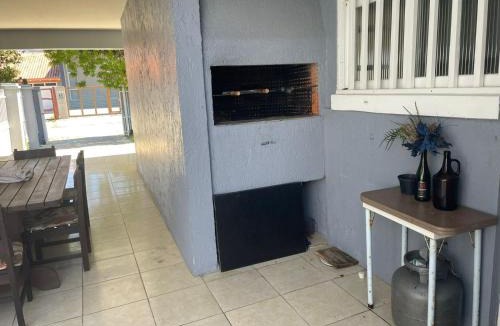 Xangri-La House | casa no centro proximo ao mar