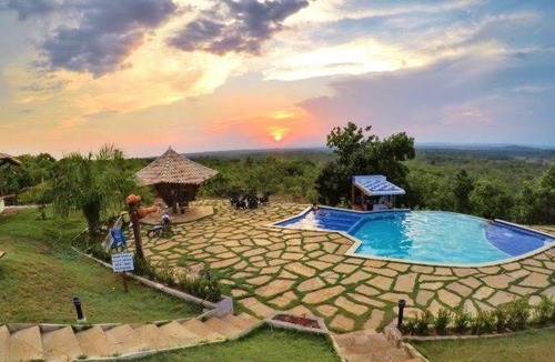 Nobres House | CASA PE DE PEQUI