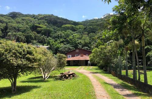 Armacao House | Casa Perfeita para Famílias com Piscina - Sul da Ilha