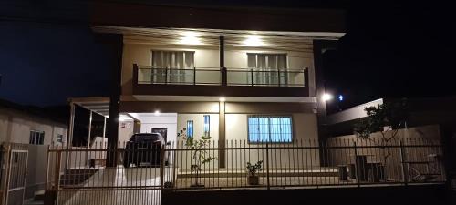 Tabuleiro dos Oliveiras House | Casa Praia Itapema - Sobrado 3 quartos